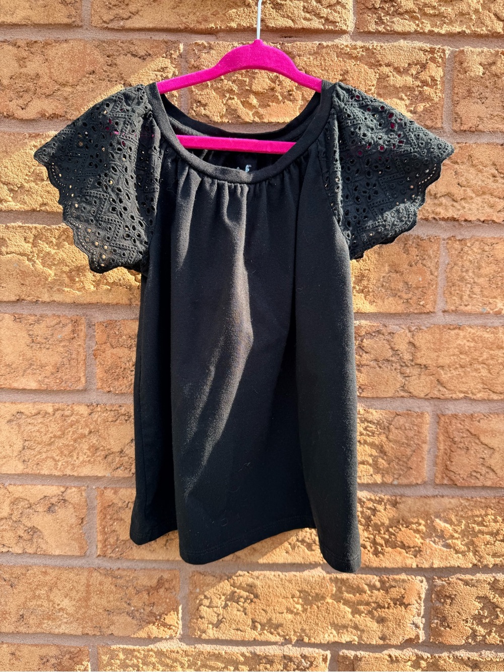 4/$25 • Cat & Jack Eyelet Detail Sleeve Cotton Blend Top